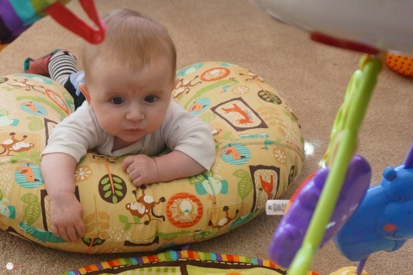 baby gym tummy time